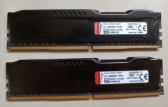 两条金士顿DDR4 8G 3200骇客神条